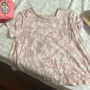 Old Navy Active Girls Cropped tee with open flowy back